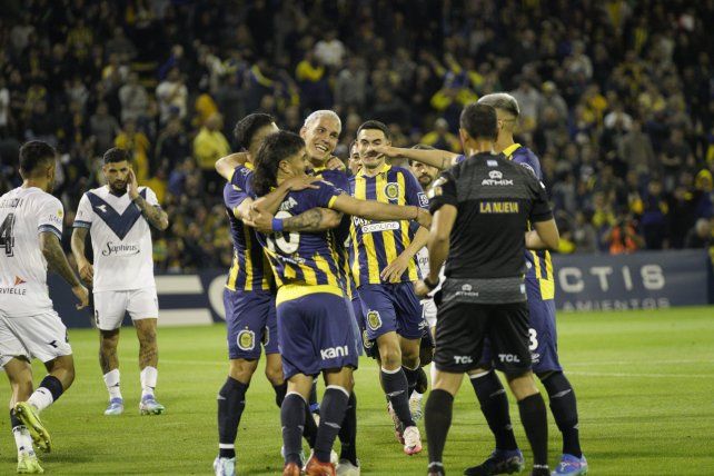 Todos abrazan a Nacho Malcorra