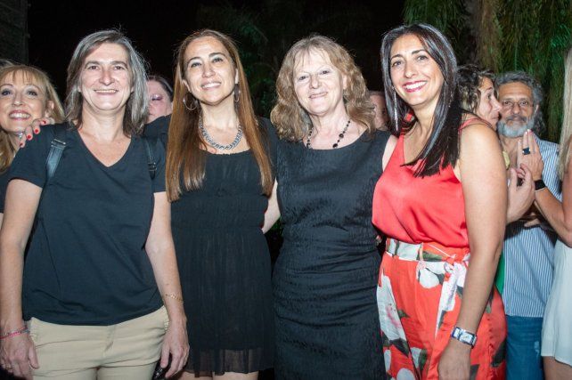 Carina Ispide, Anita Petrocelli, Silvia Francovig y María Inés Cafferata.
