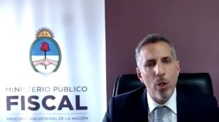 El fiscal Diego Luciani y su par Sergio Mola pidieron que Cristina Fernández de Kirchner cumpla su condena en un establecimiento carcelario.&nbsp;