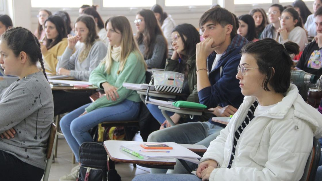 La medida de la&nbsp; UNR marca un cambio en la forma en que se estructuran los planes de estudio en cada carrera.&nbsp;