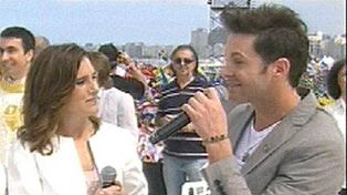 Axel y Soledad le cantaron al Papa tras la multitudinaria misa en Copacabana