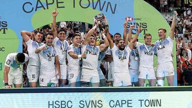 Los Pumas 7s son campeones del Seven de Ciudad del Cabo.