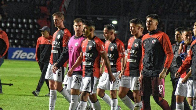 Colón recupera a dos titulares y aguarda por otros dos futbolistas.