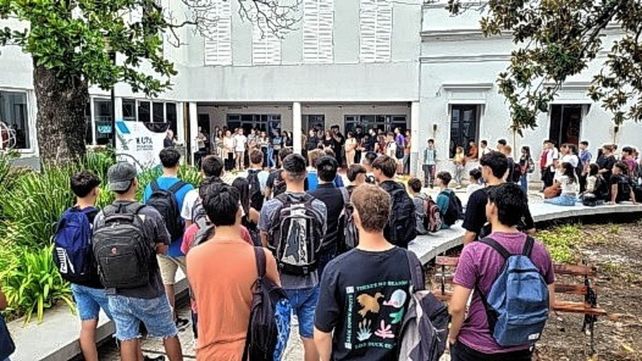 La Facultad Regional de Concepción del Uruguay le dio la bienvenida a los 298 alumnos que realizan curso previo al cursado de la carrera elegida