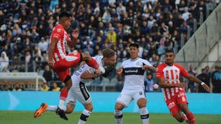Instituto cometió errores en La Plata y perdió ante Gimnasia. El domingo 26 recibirá a Newells en el Kempes.
