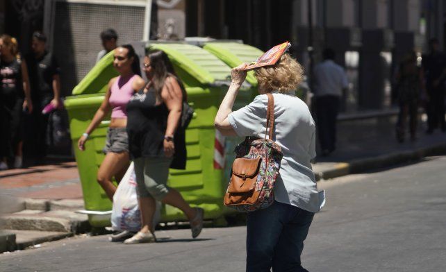 El tiempo en Rosario: sigue el calor agobiante pero se acerca el alivio