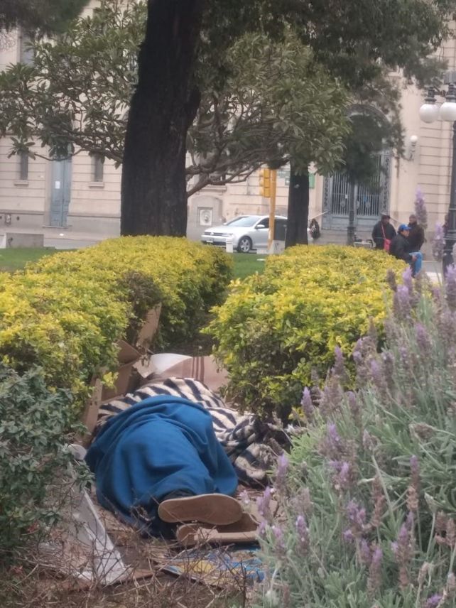 Triste postal en el centro
