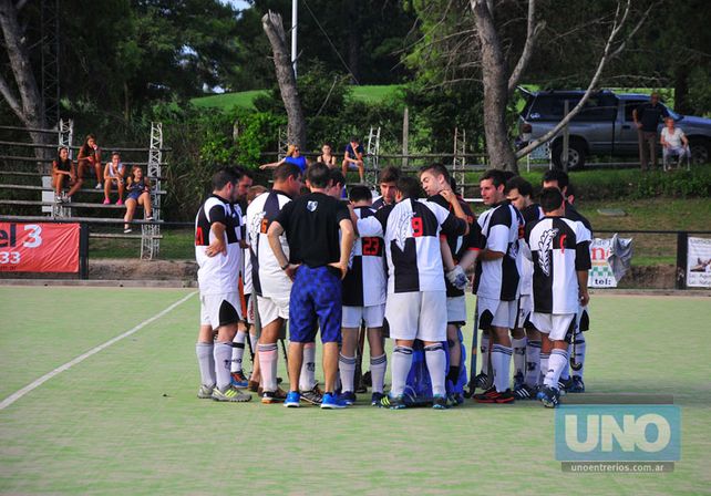 Coaching deportivo. Trabaja con los planteles de básquet de Talleres y de hockey de y Estudiantes.  Foto UNO/Juan Manuel Hernández