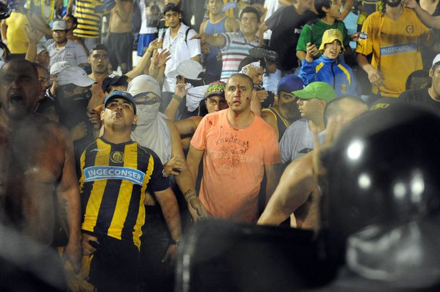 Pillín Bracamonte, el por entonces líder de la barra de Central, sufrió muchos impactos de balas de goma en el rostro.