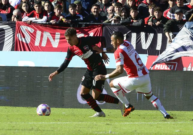 Ramiro Sordo está con el plantel de Newells en Montevideo