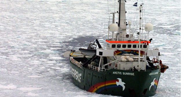 Llega rompehielos de Greenpeace para campa&ntilde;a pro rescate del Riachuelo