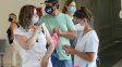 Este miércoles la Comisión Nacional de Inmunizaciones (CoNaIn), dependiente del Ministerio de Salud, definió la manera recomendada para aplicarse la vacuna contra el Covid-19. Este miércoles la Comisión Nacional de Inmunizaciones (CoNaIn), dependiente del Ministerio de Salud, definió la manera recomendada para aplicarse la vacuna contra el Covid-19.