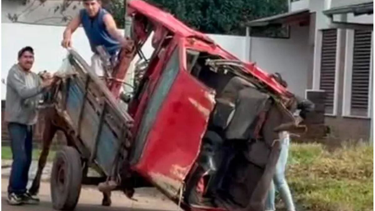 Gualeguaychú: denuncian que usaron un caballo para arrastrar un auto