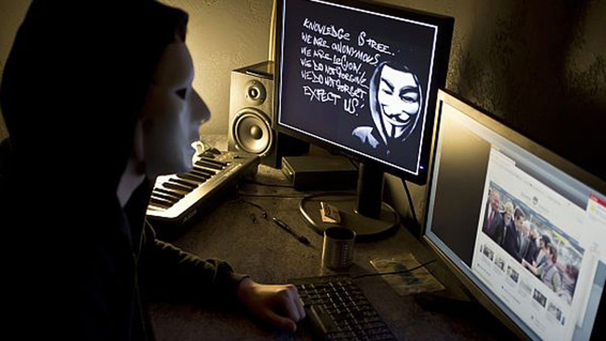 Matos Hacker Una red de hackers rusos robó más de 1.700 millones de datos de usuarios