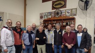 La presentación tuvo lugar en el Museo del Automóvil Casilda durante la visita del diseñador y constructor Horacio Pagani.