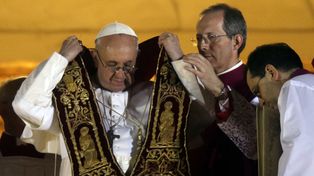 Los fieles argentinos se reúnen en la catedral metropolitana porteña
