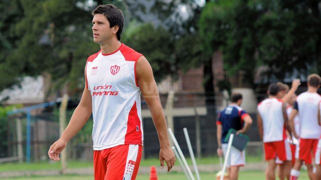Diego Francisco Barisone fue un jugador de fútbol argentino que falleció en un accidente automovilístico a los 26 años.