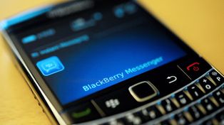 Indignaci&oacute;n mundial por el silencio de Blackberry, que falla hace tres d&iacute;as