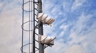 Celulares en cárceles: los inhibidores de señal ya funcionan en Piñero y se sumarán los penales de Coronda y Las Flores