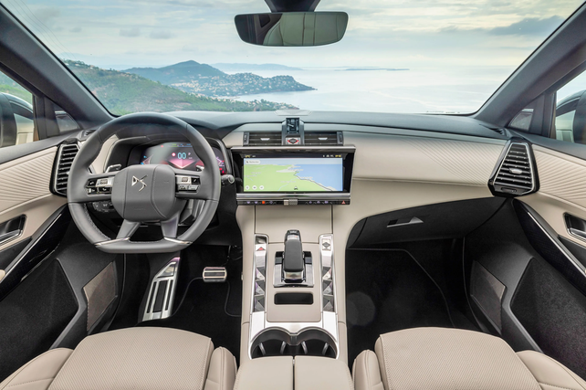 El DS 7 Crossback es muy amplio por dentro y confortable.