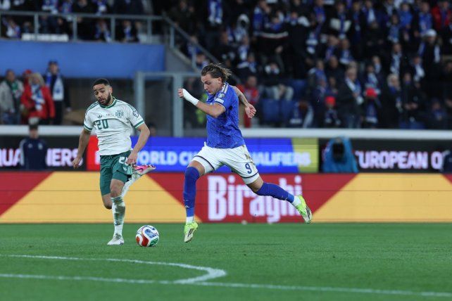 Mateo Retegui titular en Italia.
