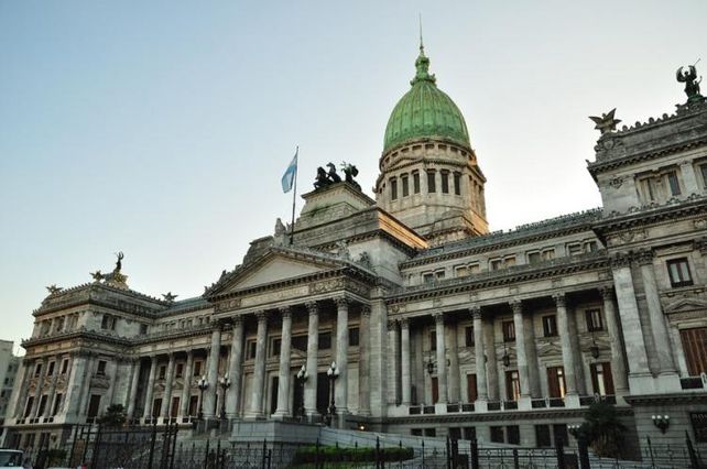 Ley ómnibus: el debate en Diputados se pospuso para el próximo martes