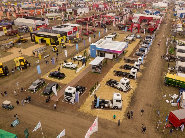Volkswagen presentó su gama de vehículos en la feria Agroactiva