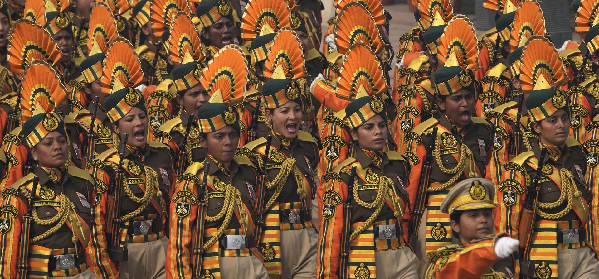 Las fuerzas de defensa indias marchan en el bulevar ceremonial Kartavya Path durante las celebraciones del desfile del Día de la República de la India en Nueva Delhi, India, el viernes 26 de enero de 2024. (Foto AP/Manish Swarup) Las fuerzas de defensa indias marchan en el bulevar ceremonial Kartavya Path durante las celebraciones del desfile del Día de la República de la India en Nueva Delhi, India, el viernes 26 de enero de 2024. (Foto AP/Manish Swarup)