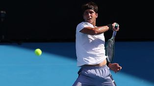 Etcheverry venció en sets corridos al británico Andy Murray, ex número uno del mundo.