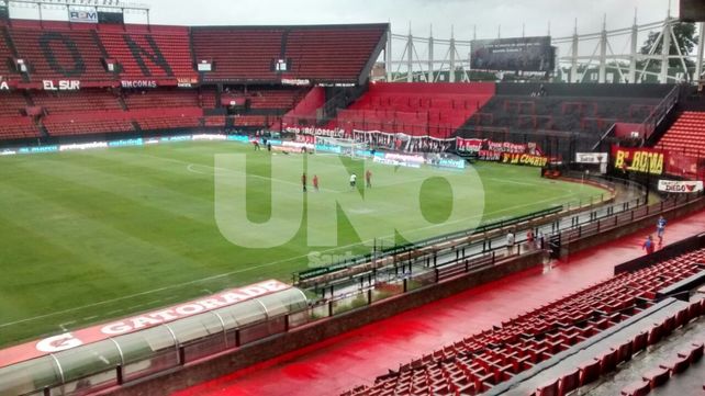 Con un gol de Maxi Rodríguez sobre el cierre del partido, Newells venció 2 a 1 a Colón
