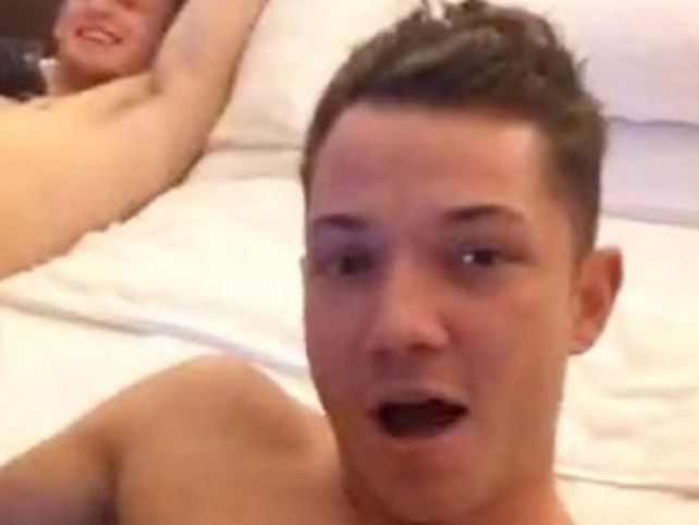 Escándalo sexual: tres futbolistas involucrados en una orgía