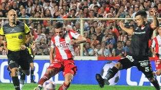 El karma de Unión a la hora de mirar el arco rival