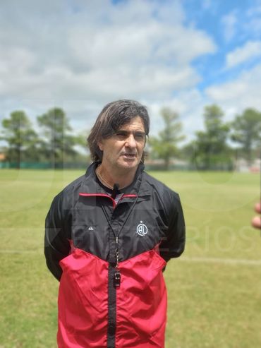 Rubén Forestello evalúa cambios en el ataque de Patronato