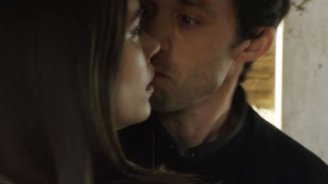 Fuerte escena de abuso sexual en Los ricos no piden permiso Fuerte escena de abuso sexual en Los ricos no piden permiso