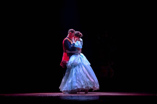 El Estudio de Comedias Musicales presenta una función especial de Cenicienta