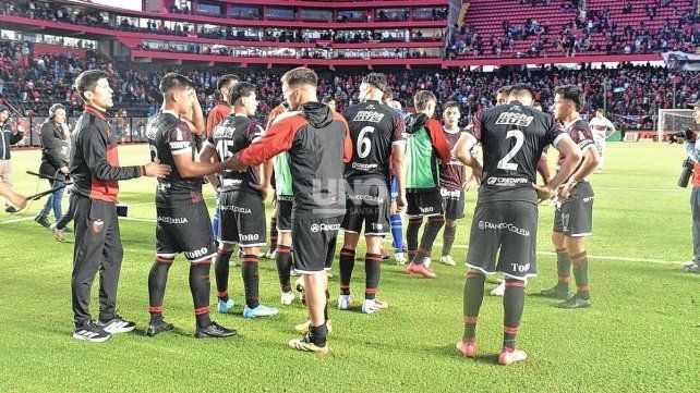Cuál es la deuda que tiene Colón con los jugadores del plantel Cuál es la deuda que tiene Colón con los jugadores del plantel