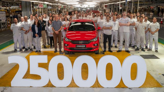 Fiat ya superó los 250.000 Cronos fabricados en Argentina