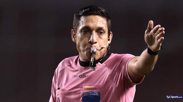 Quién es Jesús Valenzuela, el árbitro de Olimpia-Colón