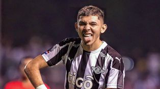 Julio Enciso pasará a la Premier League de Inglaterra en cifra récord para el fútbol paraguayo.