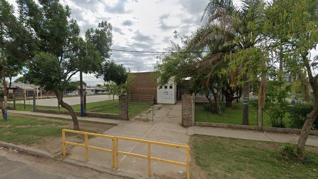 La escuela estaba cerrada cuando las autoridades llegaron al cruce de Alvear y José Ingenieros.