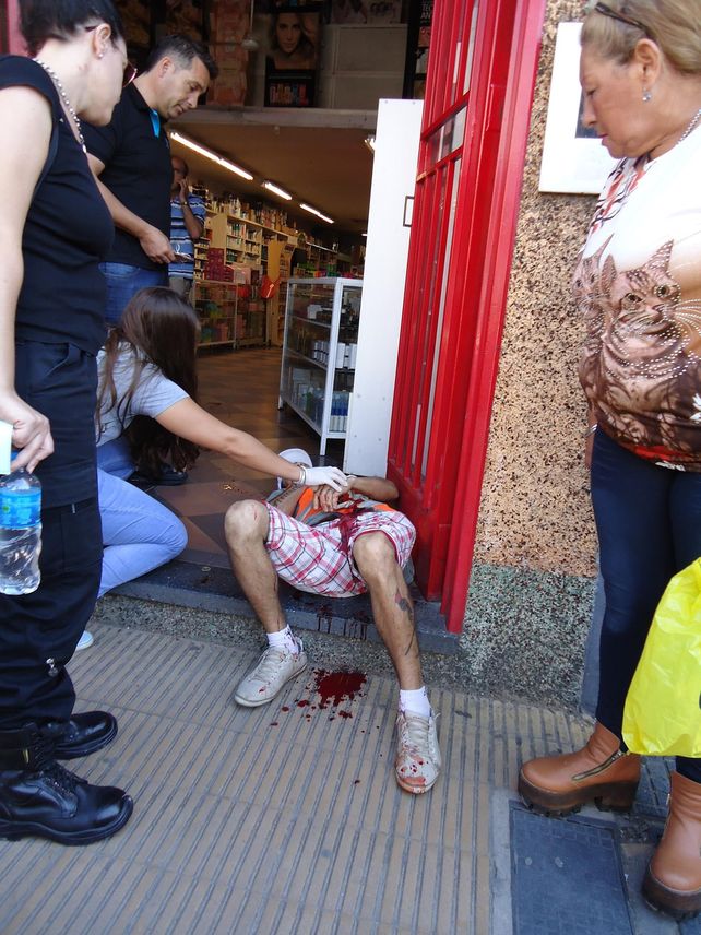 Apuñalaron a un joven a metros de la Municipalidad