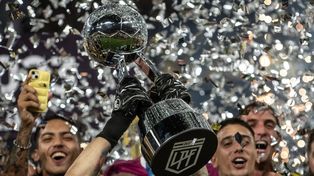 Central: los socios podrán sacarse una foto con la Copa de la Liga