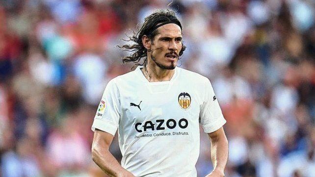 Edinson Cavani dejo Valencia y podría llegar a Boca en los próximos días.