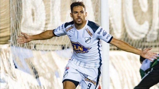 El 9. Bianchi buscará trasladar sus goles a Central.