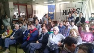 El salón de sesiones estuvo colmado siguiendo la lectura de la sentencia.