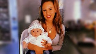 Barby Silenzi derramó ternura a tres meses de haber dado a luz a su hija Abril