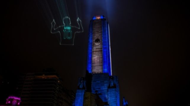 El Monumento a la Bandera homenajeó a Messi por su cumpleaños con un mensaje especial&nbsp;