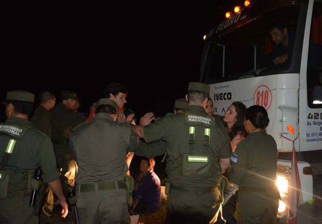 En la madrugada del 3 de agosto Gendarmería desalojó la ruta 015 en forma violenta.