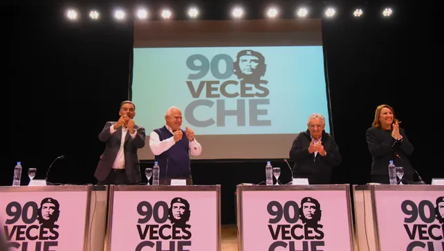 El día que Pepe Mujica pasó por Rosario para conmemorar el aniversario del natalicio número 90 del Che Guevara