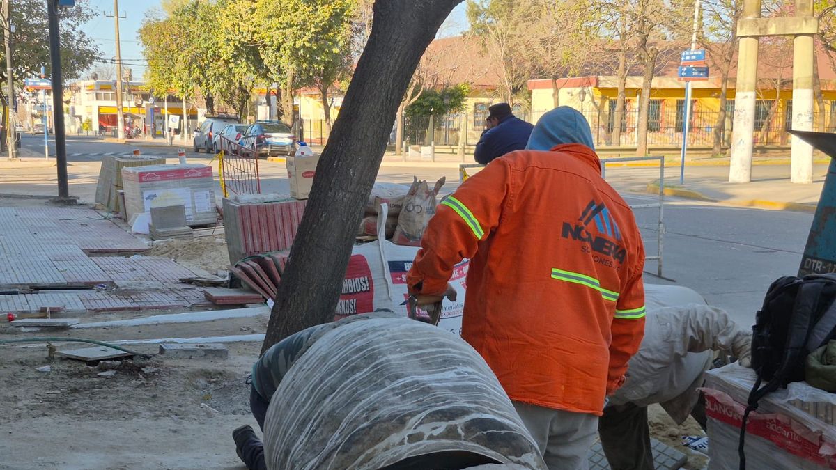 Las obras en el Centro Comercial a Cielo Abierto de Puerto San Martín avanzan en una nueva etapa